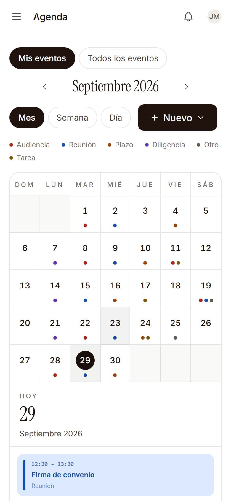 Agenda mensual con audiencias, reuniones, plazos y diligencias